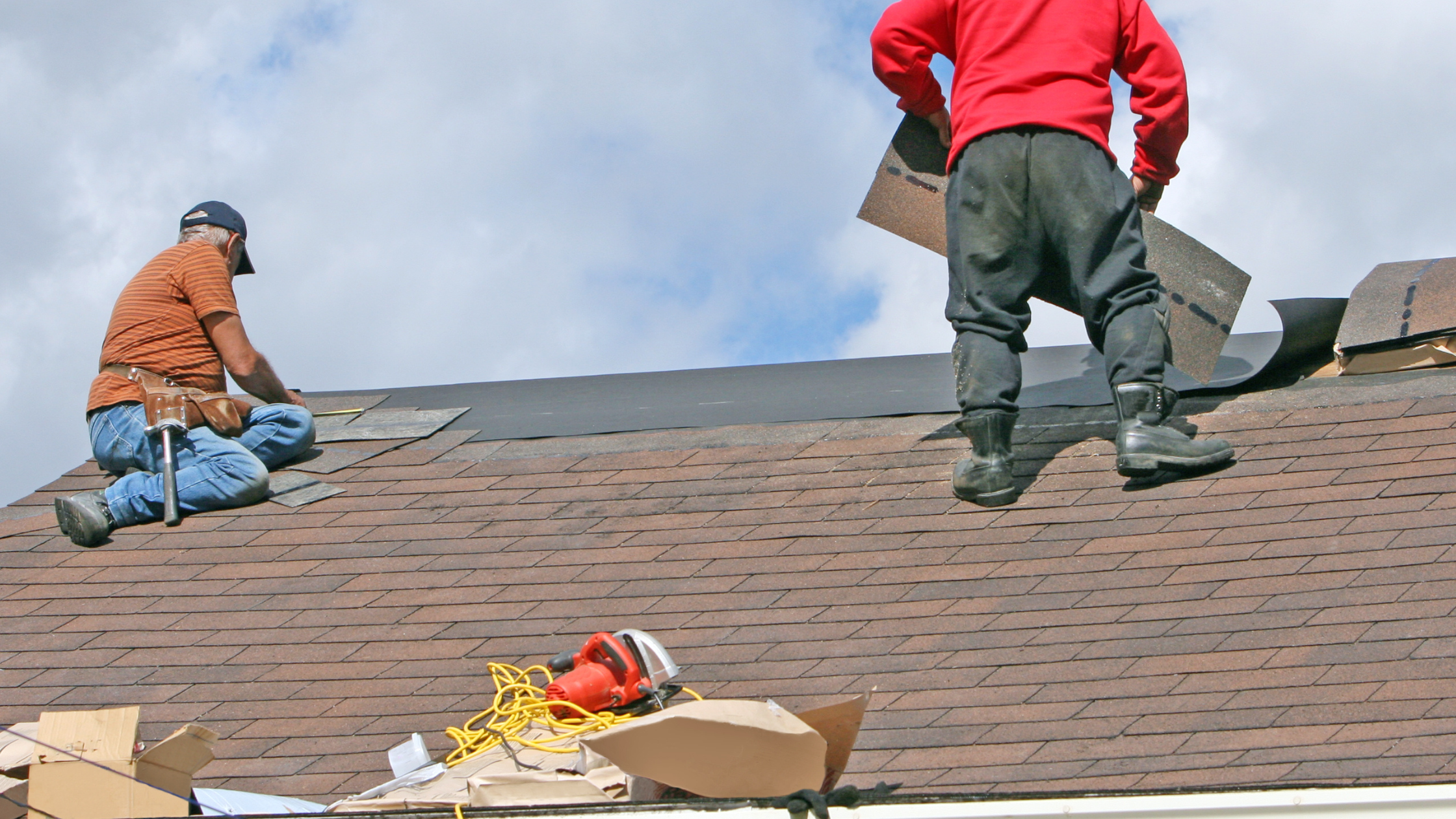 Roofing Contractor in Lawrence 